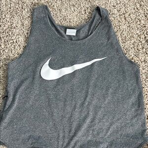 Nike Gray Sleeveless Crop Tank Top